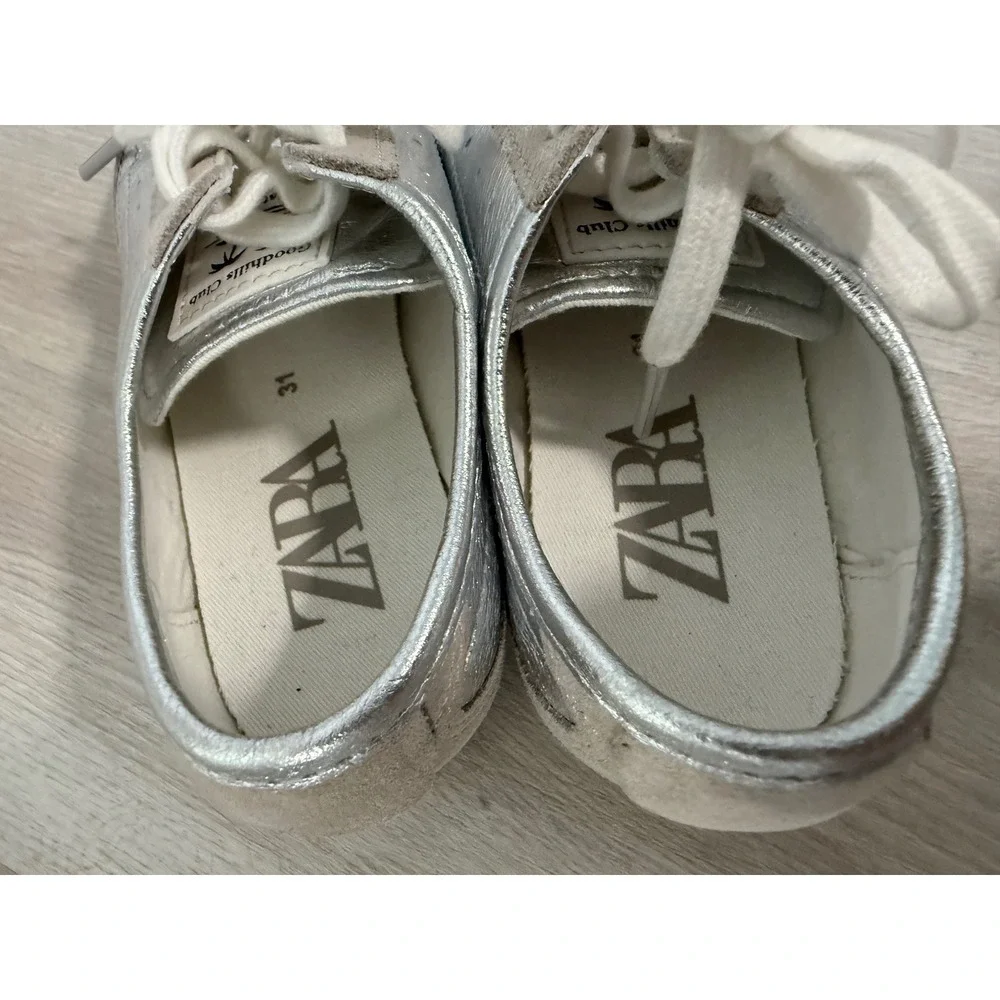 ZARA Kids Silver Suede Low Top Lace Up Sneakers Size 31 